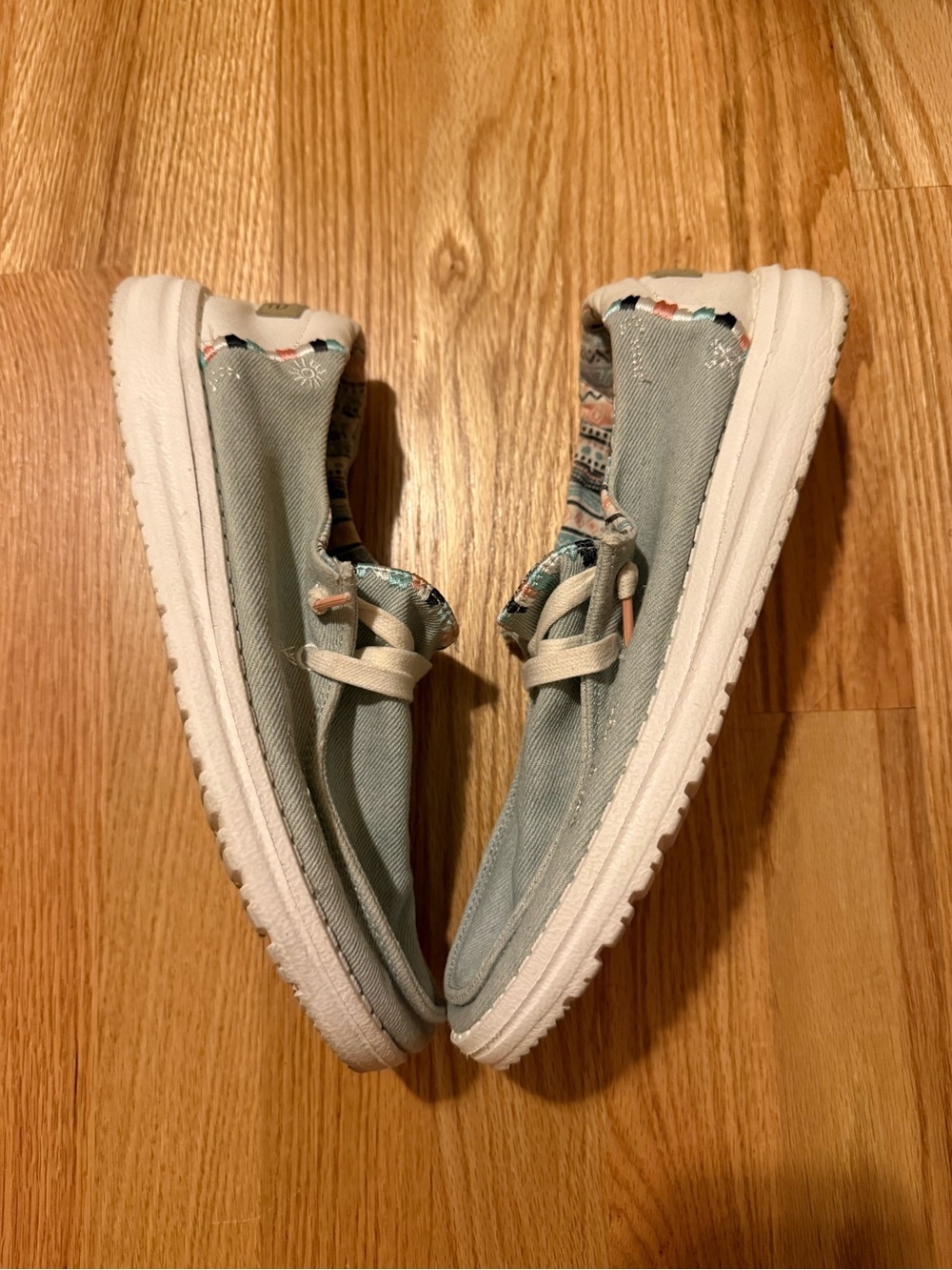 Heydude Wendy Boho Light Denim Slip On Shoe Women's 7 Mint Cond